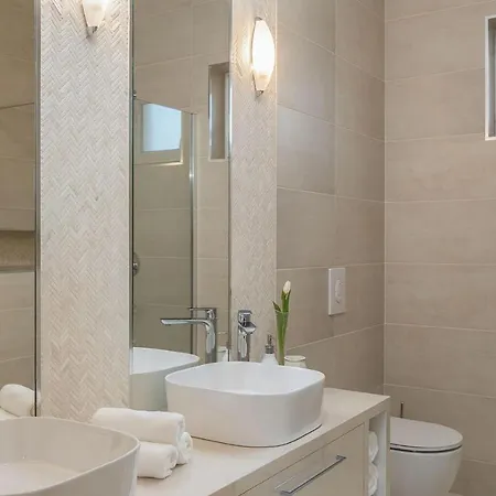 Rose בית נופש נין