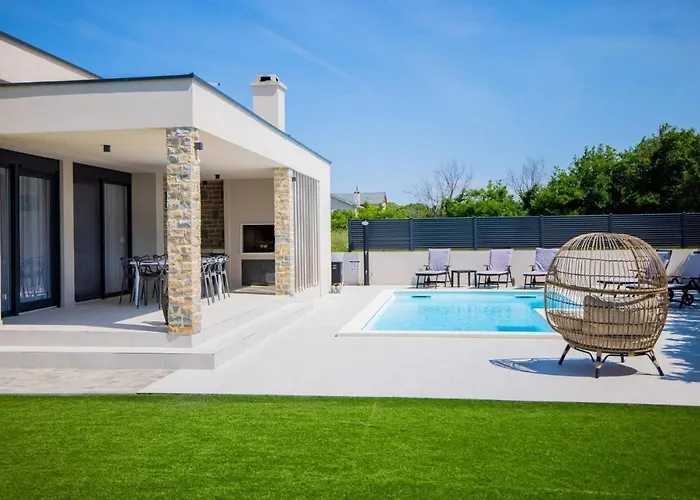 Rose Сasa de vacaciones Nin